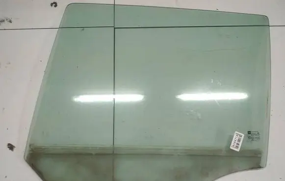 Opel Zafira B Rear door window glass AS2