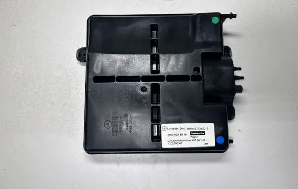 Mercedes-Benz GL X166 Vacuum air tank A0008005519 27092012 1202660XG