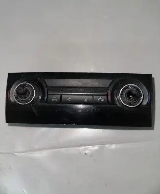 BMW 7 F01 F02 F03 F04 Climate control unit 9304718 0000389231 13032013