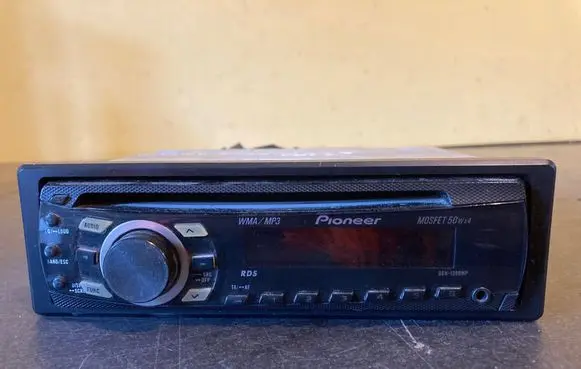 Volkswagen PASSAT B5.5 Radio/CD/DVD/GPS head unit DEH1300MP 988028116438