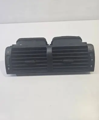 BMW 3 E46 Dash center air vent grill 8361895