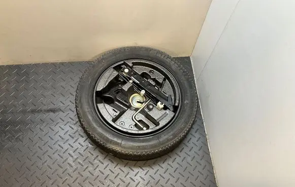 BMW 5 E60 E61 R17 spare wheel 6758778 724X8007