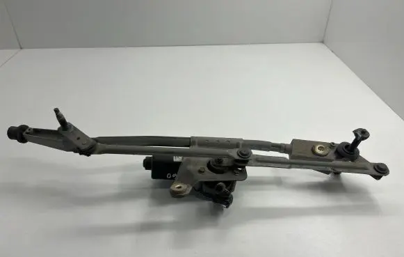 Volvo S60 Front wiper linkage and motor 09151848 404775 1053B