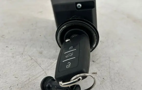 Volkswagen Crafter Ignition lock A9069005902 2E0905843C 3300311402
