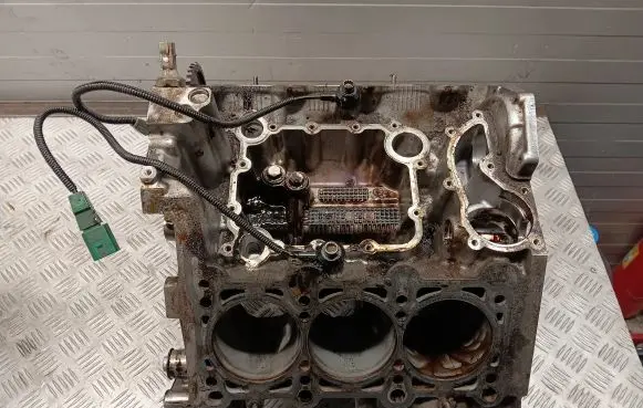 Audi Q5 SQ5 Engine block 06E103023AK 06E103032