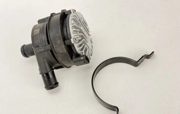 Cupra Formentor Electric auxiliary coolant/water pump 3WA965567 PC22 241001F