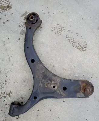 Hyundai Santa Fe Front lower control arm/wishbone