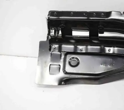 Volkswagen PASSAT B8 Other body part 561810135C