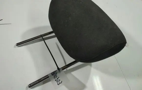 Renault Megane III Front seat headrest 