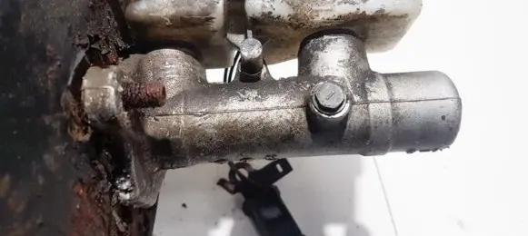 Mazda 626 Master brake cylinder
