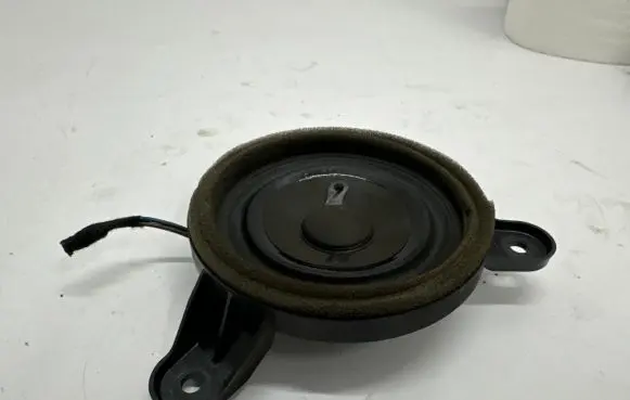 Audi A8 S8 D4 4H Front door speaker 4H0035397