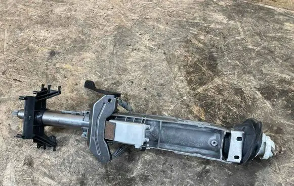 BMW 3 F30 F35 F31 Steering wheel axle 6858561 743036 13010700155