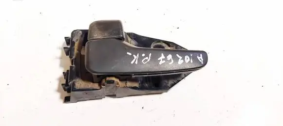 Mitsubishi Outlander Front door interior handle 