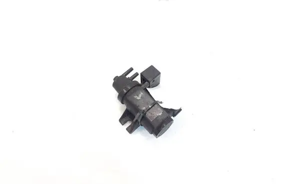 BMW 5 E60 E61 Turbo solenoid valve 7966340