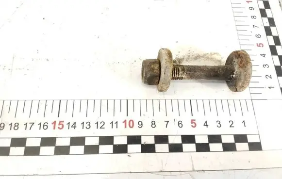BMW X5 E53 Rear suspension camber bolt