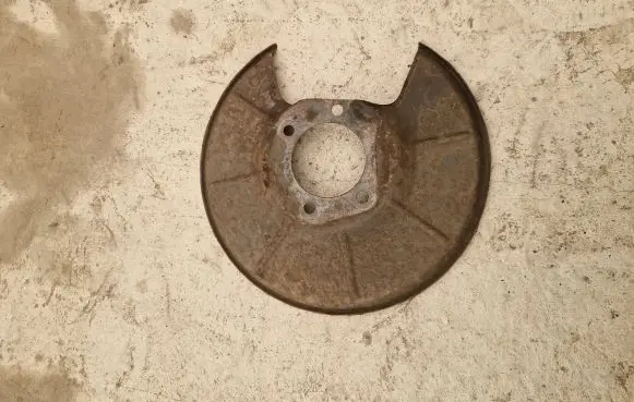 Volvo XC60 Rear brake disc plate dust cover 