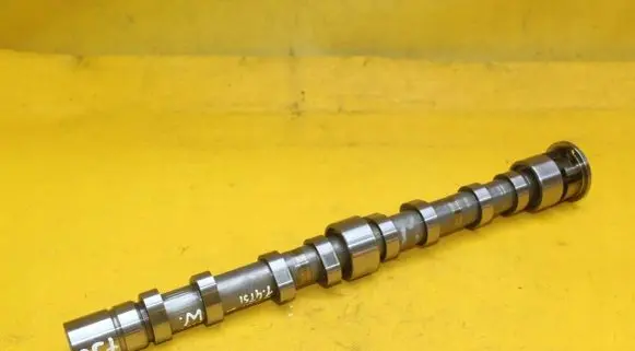 Volkswagen Golf VI Camshaft 03C