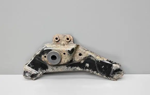 Honda Accord Radiator mount bracket TL0R
