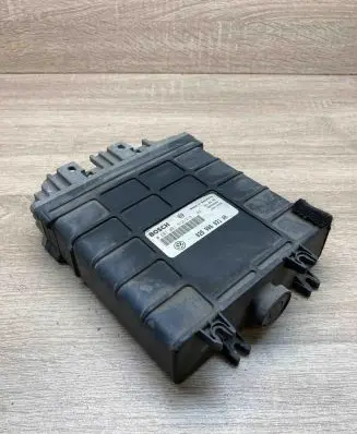 Volkswagen PASSAT B4 Engine control unit/module ECU 028906021AK 0281001312 Used
