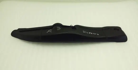 Volkswagen Scirocco Fender end trim 1K8821112B
