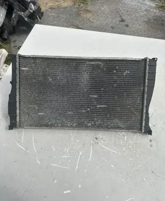 BMW 3 E90 E91 Coolant radiator 780365502