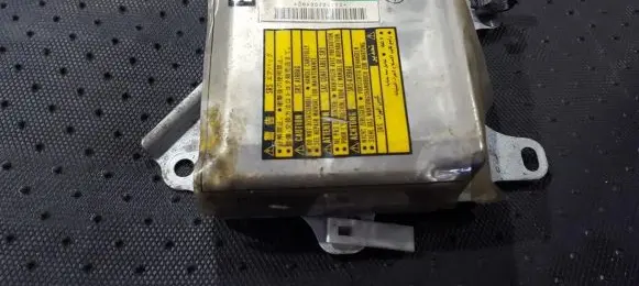 Lexus IS 200-300 Airbag control unit/module 8917053010 152300-2902