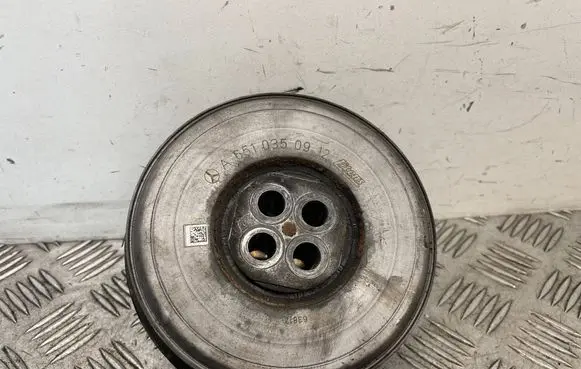 Mercedes-Benz C W204 Crankshaft pulley A6510350912