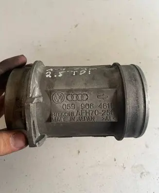 Audi A4 S4 B6 8E 8H Mass air flow meter 059906461D AFH7025C