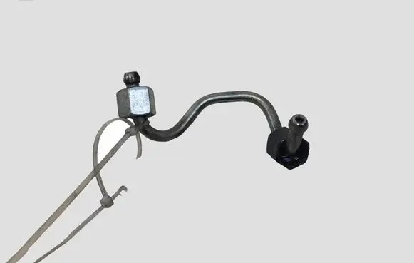 Volvo V60 Fuel line pipe 31303504