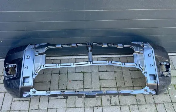 Toyota Hilux VIII Front bumper