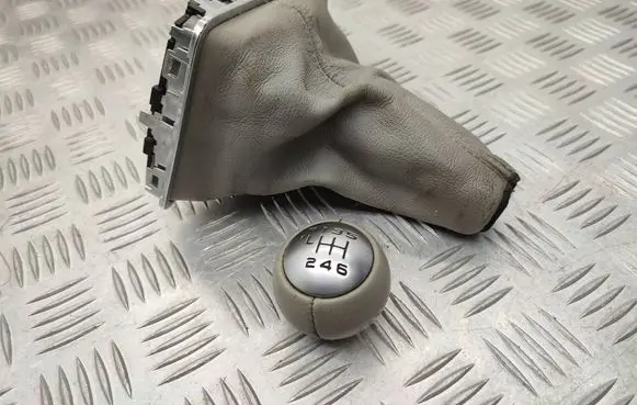 Citroen C5 Gear lever shifter trim leather/knob 9682472777