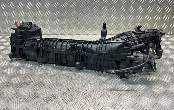 BMW 5 F10 F11 Intake manifold 7811909