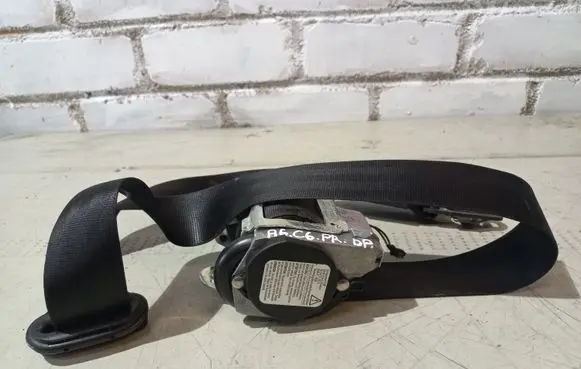 Audi A6 S6 C6 4F Front seatbelt 4F0857706