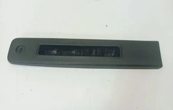 Volkswagen Transporter - Caravelle T4 Seat belt adjustment rail 701858763