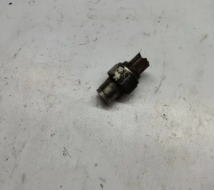 Fuel pressure sensor