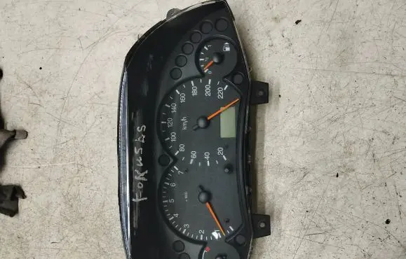 Ford Focus Speedometer (instrument cluster) 98AP100841BC 44ZU115