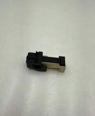 BMW 1 F20 F21 Brake pedal sensor switch 6876896 2292190 22921901