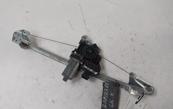 Opel Zafira B Rear door window regulator with motor 13132231