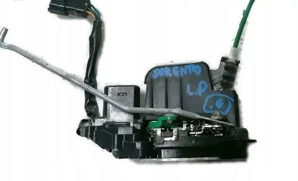 KIA Sorento Front door lock