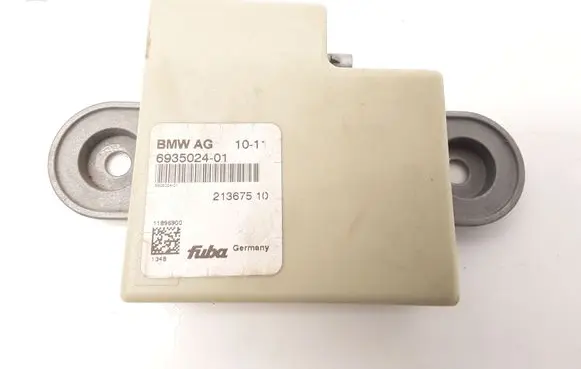 BMW 5 F10 F11 Antenna control unit 6935024