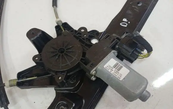 Ford Grand C-MAX Front door window regulator motor 140425