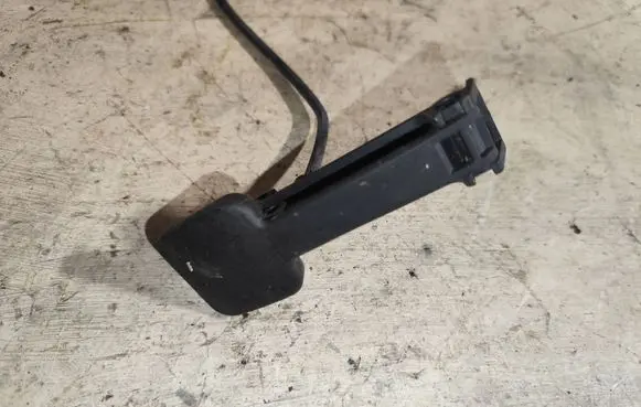 Peugeot 407 Engine bonnet (hood) release handle 