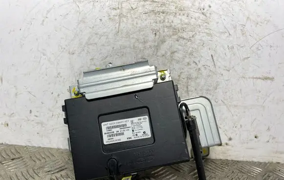 KIA Sorento Keyless (KESSY) go control unit/module 95480C5200