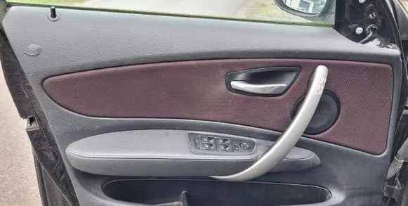BMW 1 E81 E87 Front door card panel trim
