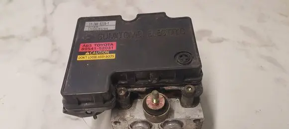Toyota Yaris ABS Pump 8954152031