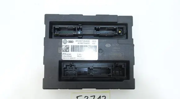 Audi A8 S8 D4 4H Comfort/convenience module 4H0907064GD
