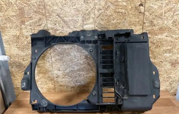 Citroen C5 Radiator support slam panel