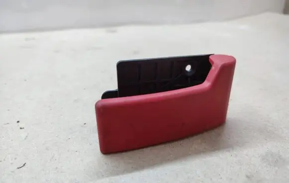 Engine bonnet (hood) release handle