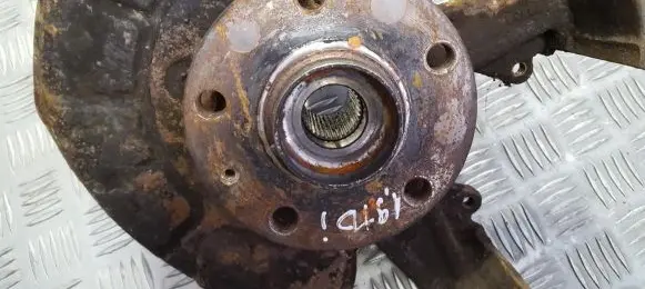 Audi A3 S3 8P Front wheel hub
