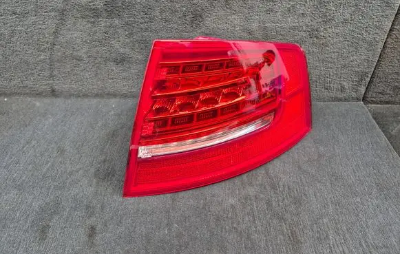 Audi A8 S8 D3 4E Rear/tail lights 4E0945096H